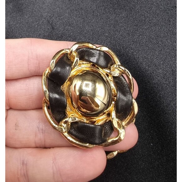 Rare Find Vintage 1990's Ellen Design Gold & Black Leather Clip-On Earrings - Picture 4 of 5